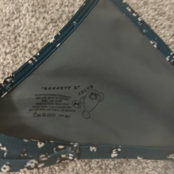 Women’s Jolyn Bennett 2 Top - Picture 3 of 3